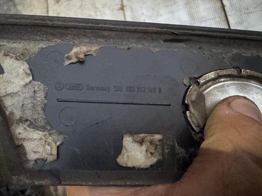Audi 80, 90 Apdaila sparno (moldingas) 893 853 508 B 2