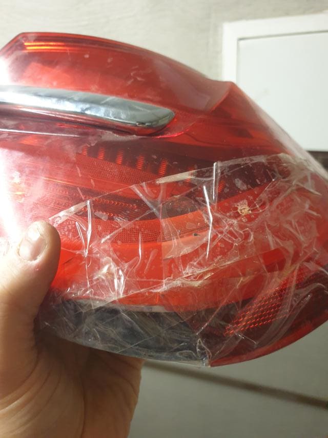 BMW Series 7 Galinis žibintas kėbule 1