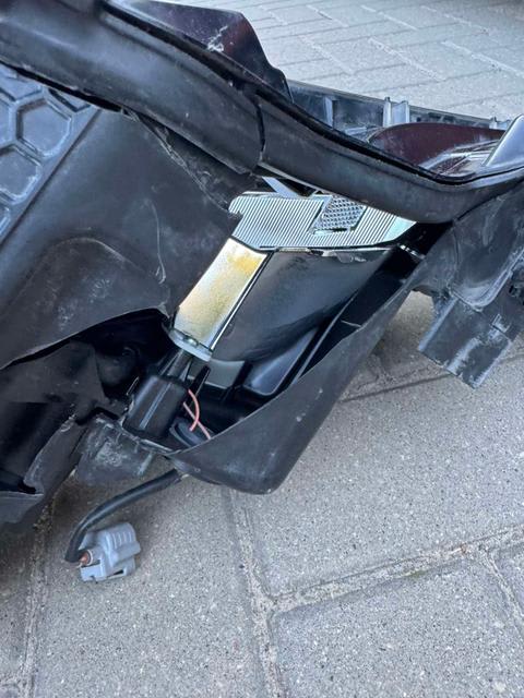 Lexus UX Priekinis žibintas 81145 76241 2