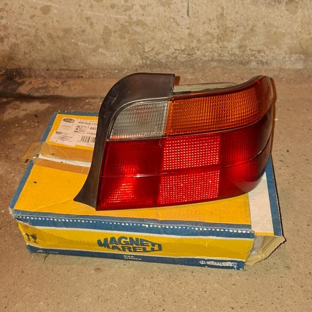 BMW Series 3 Galinis žibintas kėbule 714029271803
