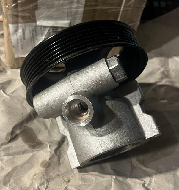Jeep Cherokee Kita variklio skyriaus detalė 1