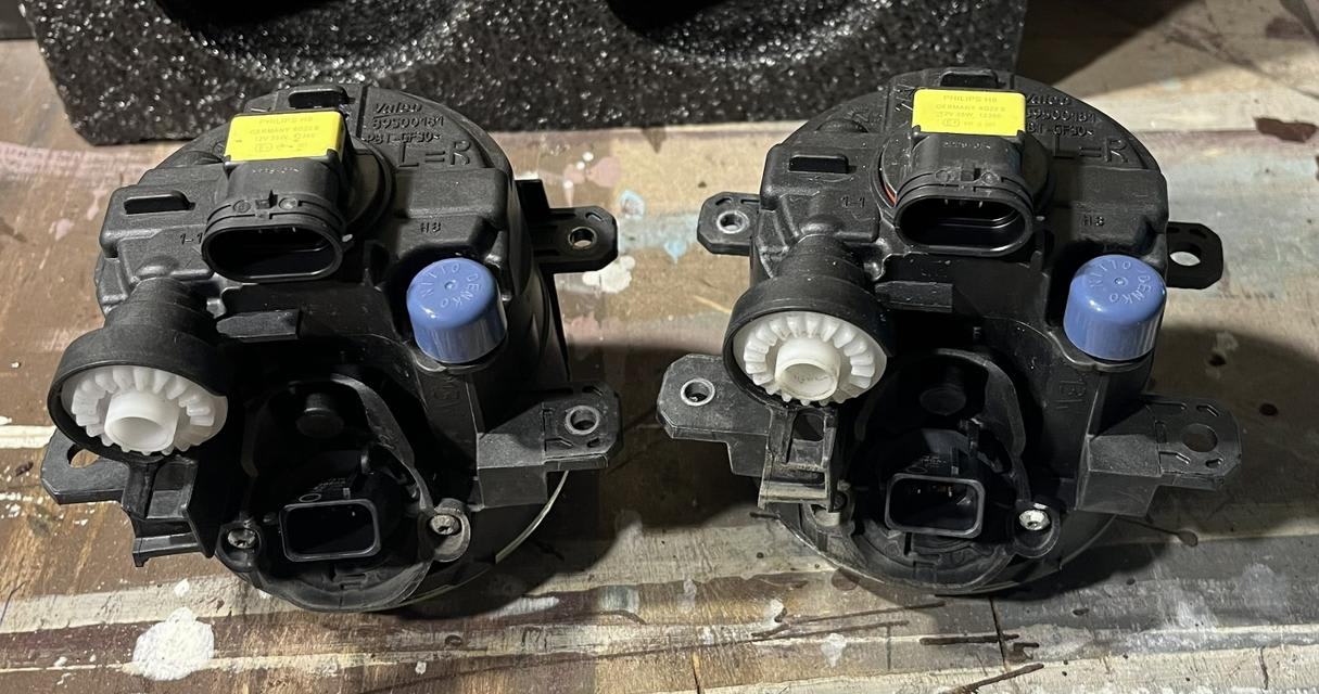 Subaru WRX Priešrūkinis žibintas priekyje 1