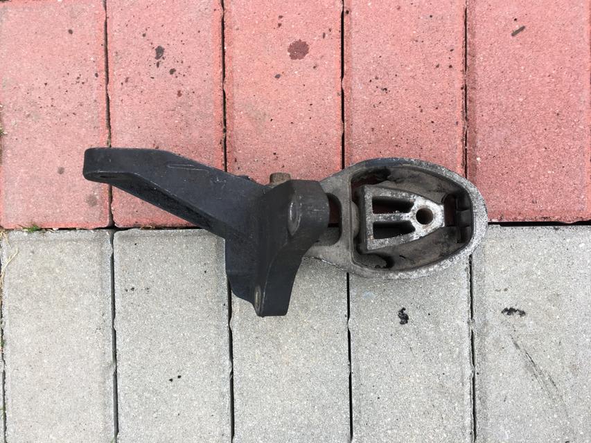Ford Mondeo Pagalvė pavarų dėžės 6G91 6P093 GC