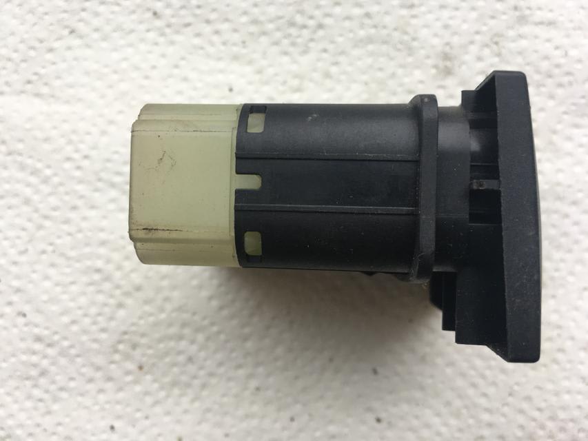 Ford Mondeo Stiklo šildymo elektra jungtukas 4