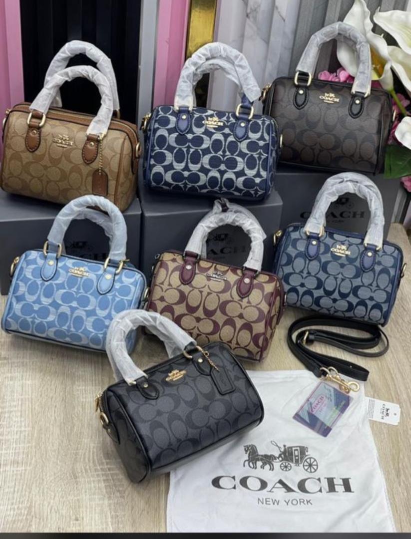 Louis Vuitton Coach bos bag 