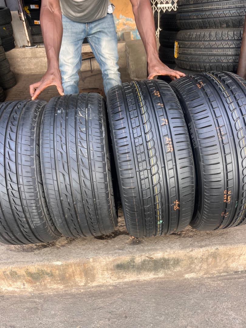 CAR TYRES