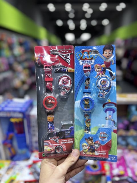 Reloj personajes con luz