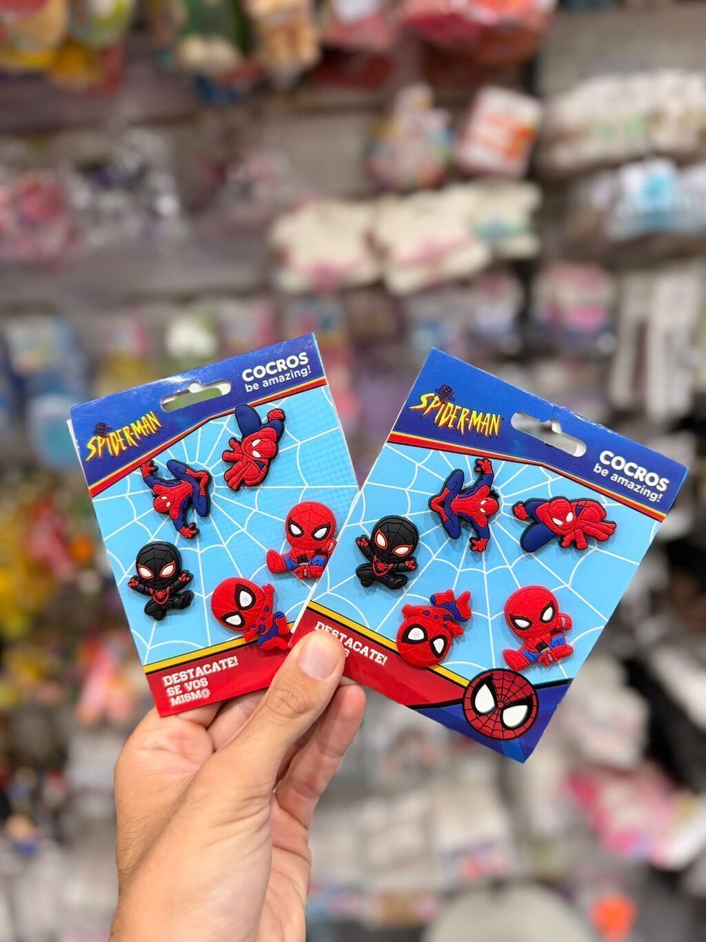 PINS CROCS SPIDERMAN