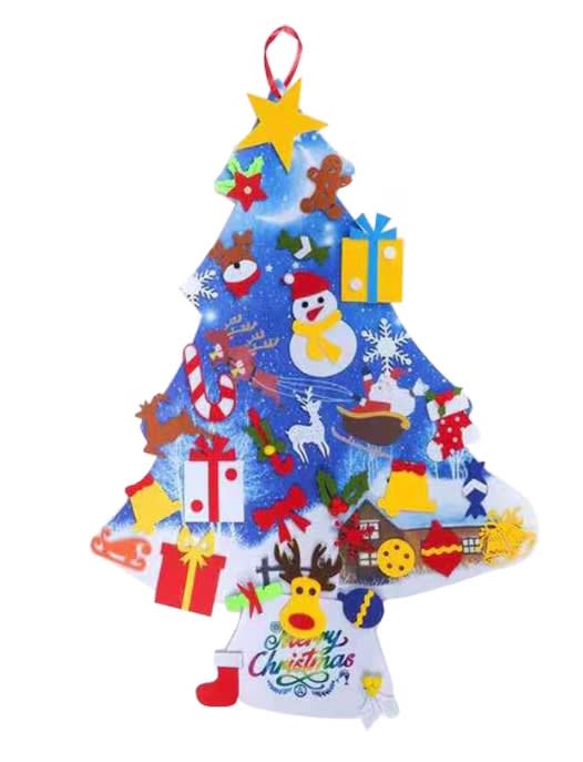 Brad de Craciun Montessori, din pasla