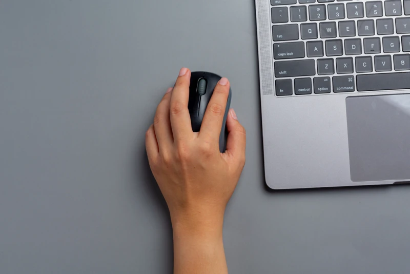 Struggles Only Left-Handed People Understand