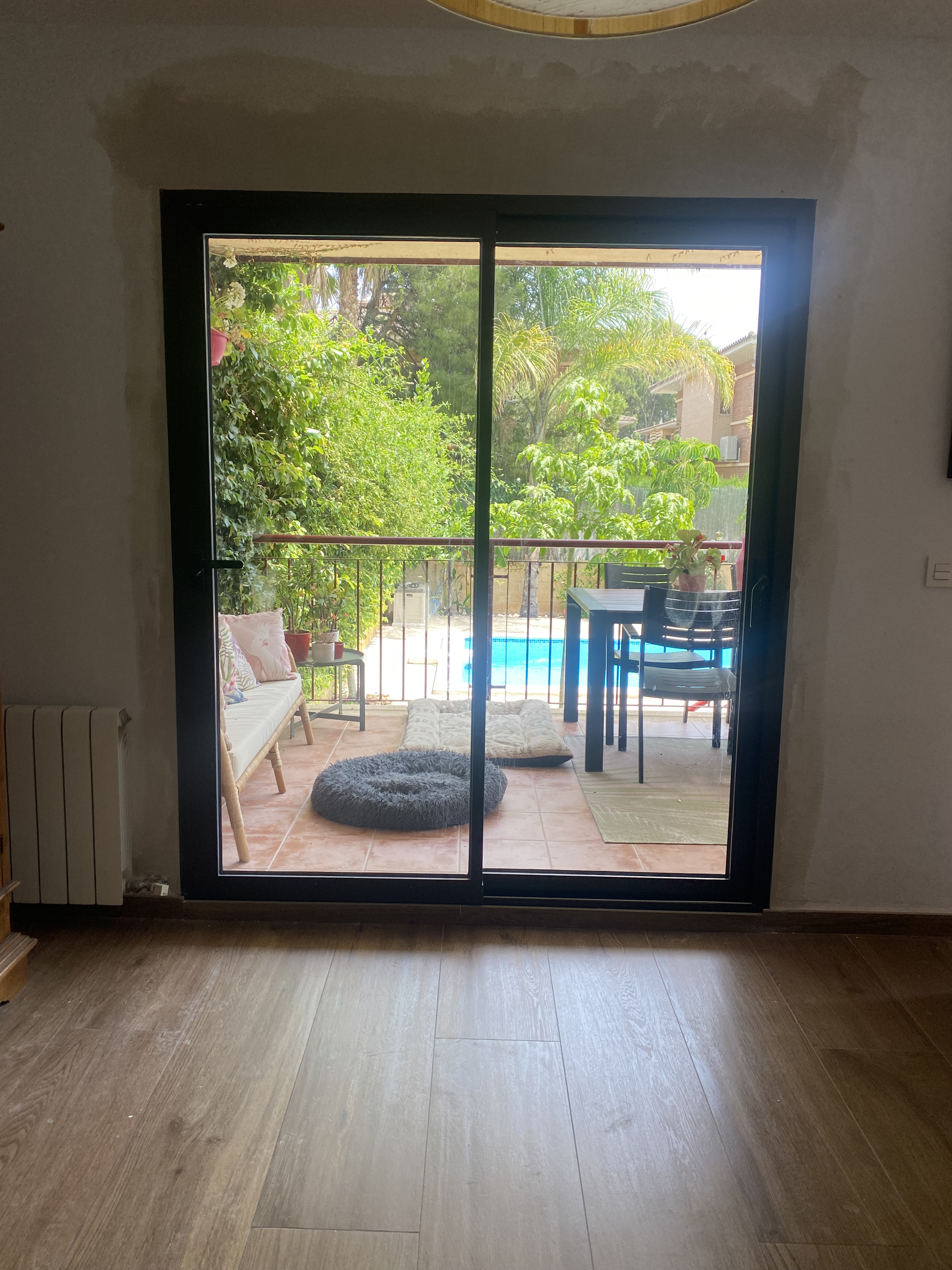 Cerramientos para piscinas de lujo en Alicante