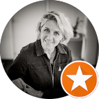 Photo de Nadia Benali, ostéopathe – avis client MaPresenceWeb