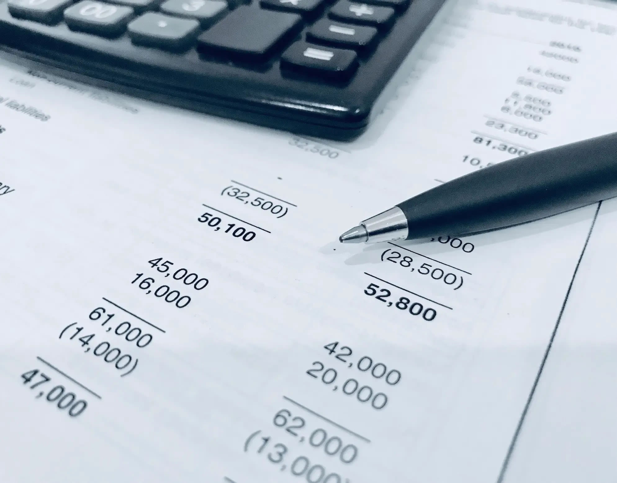 calculator-and-balance-sheet-suitable-to-be-used-o-2026-01-05-05-19-54-utc.webp