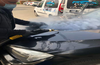 Nettoyage carrosserie à la vapeur