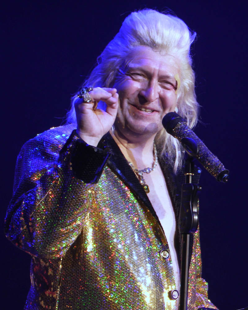 Clinton Baptiste performing live