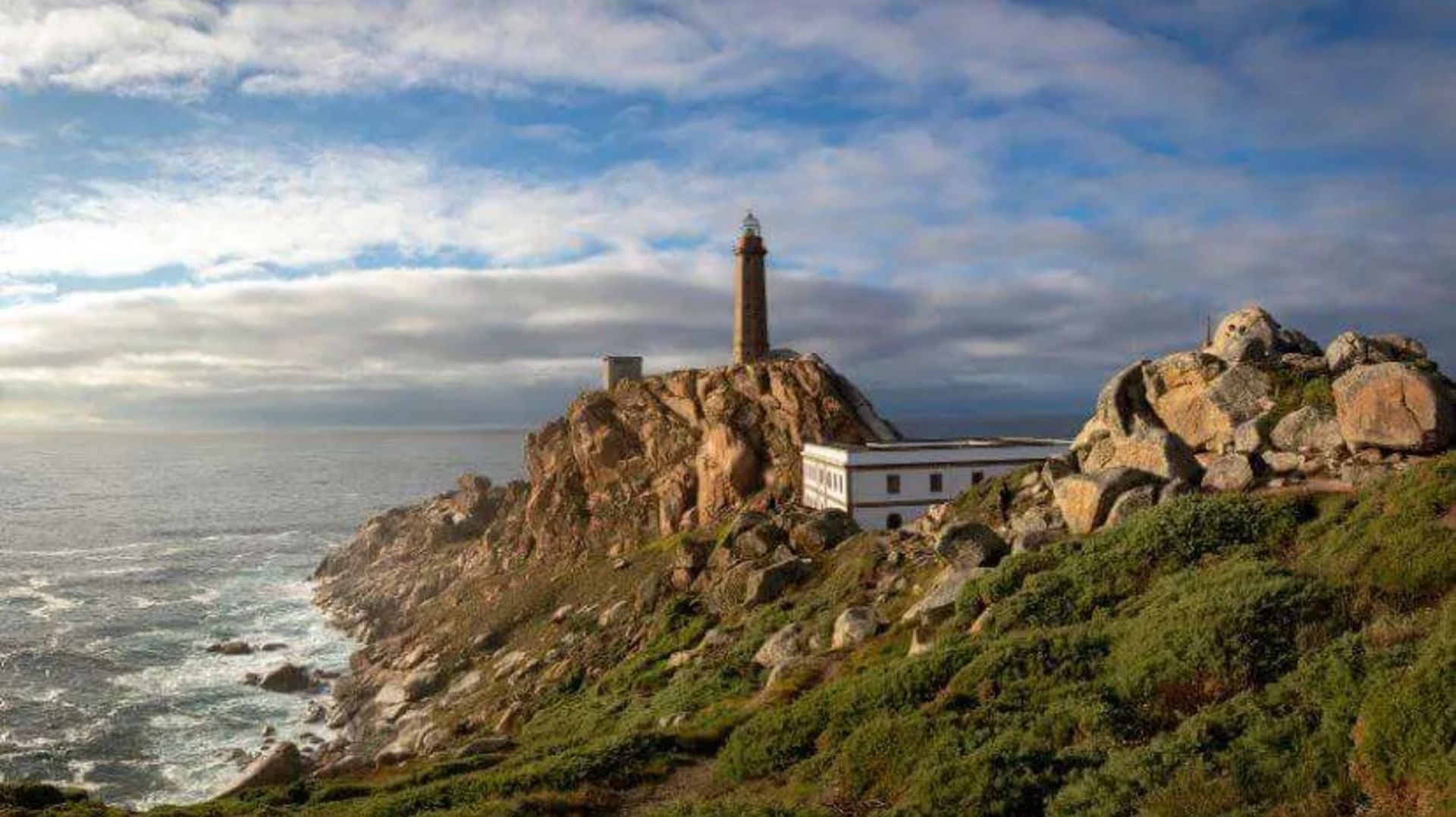 Camino de los Faros – Coastal Trekking in Spain