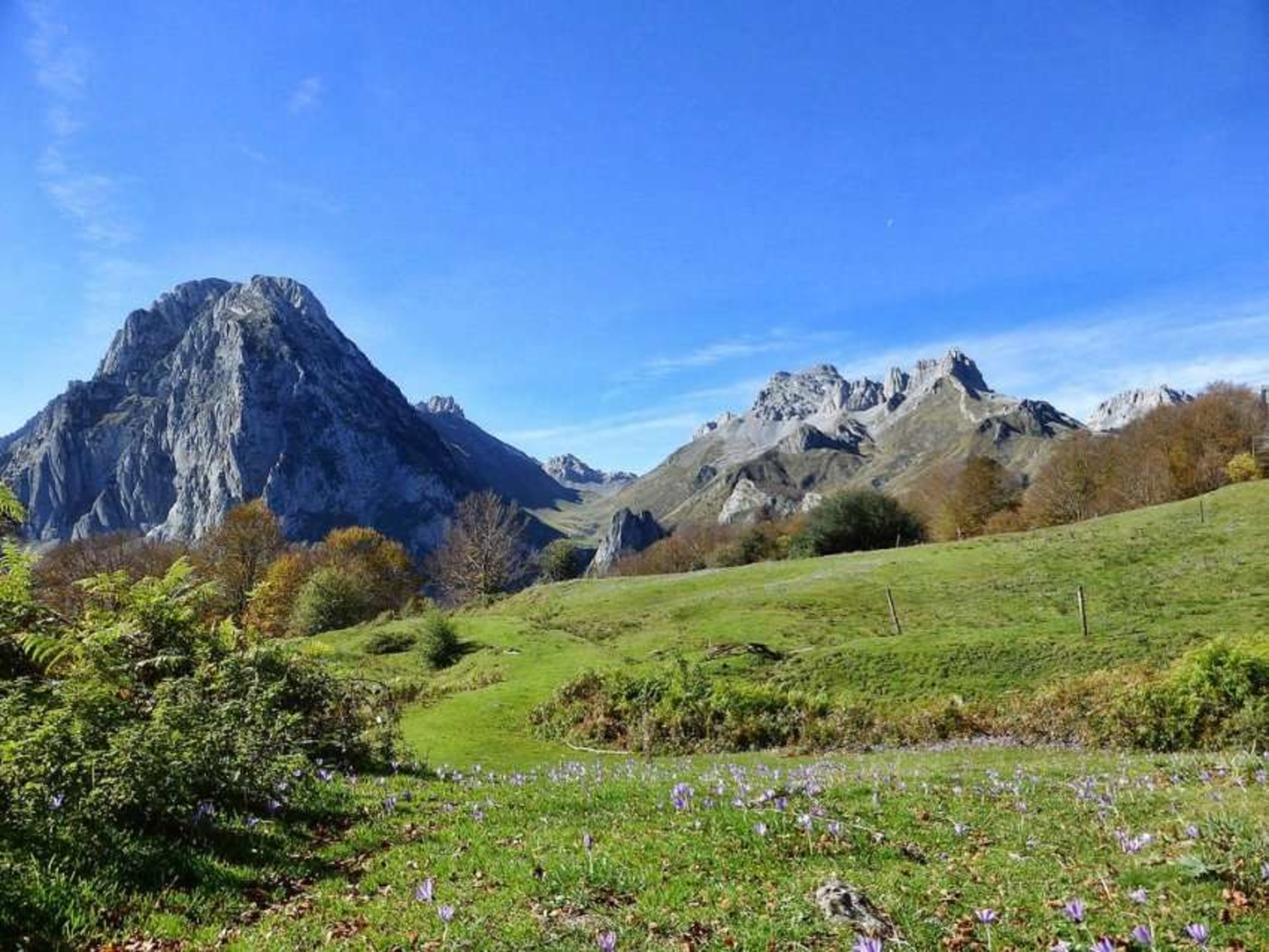 GR10: The Ultimate Pyrenees Traverse from Ocean to Sea