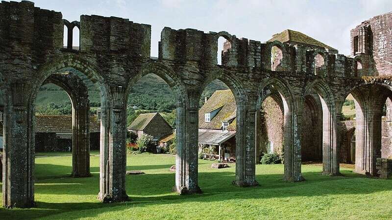 trekking in england
