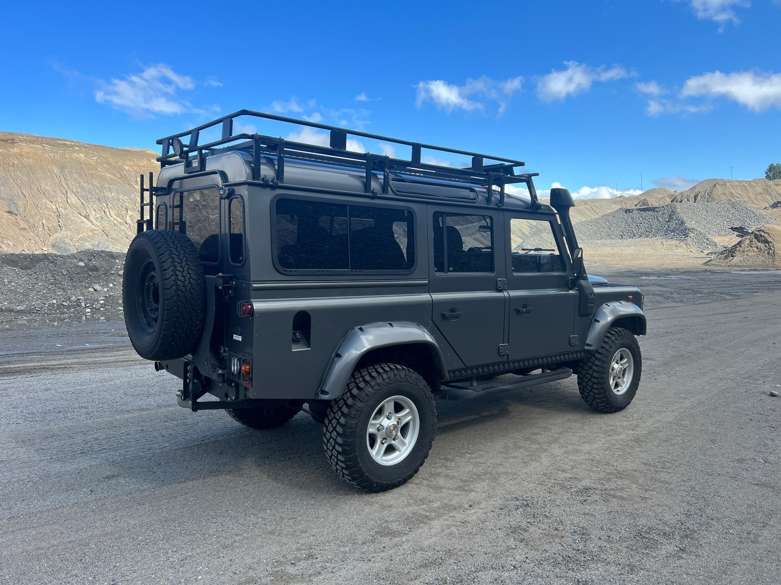 LAND ROVER DEFENDER 2.4 TURBO 122 D 4WD GARAGE DUPONT FRERES
