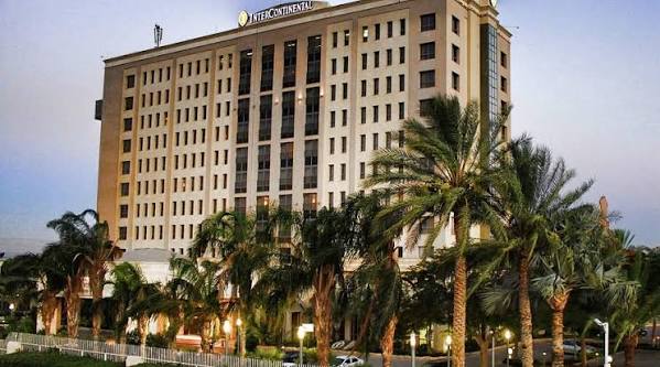 خصم 25% على الإقامة في عمرو هوتيل