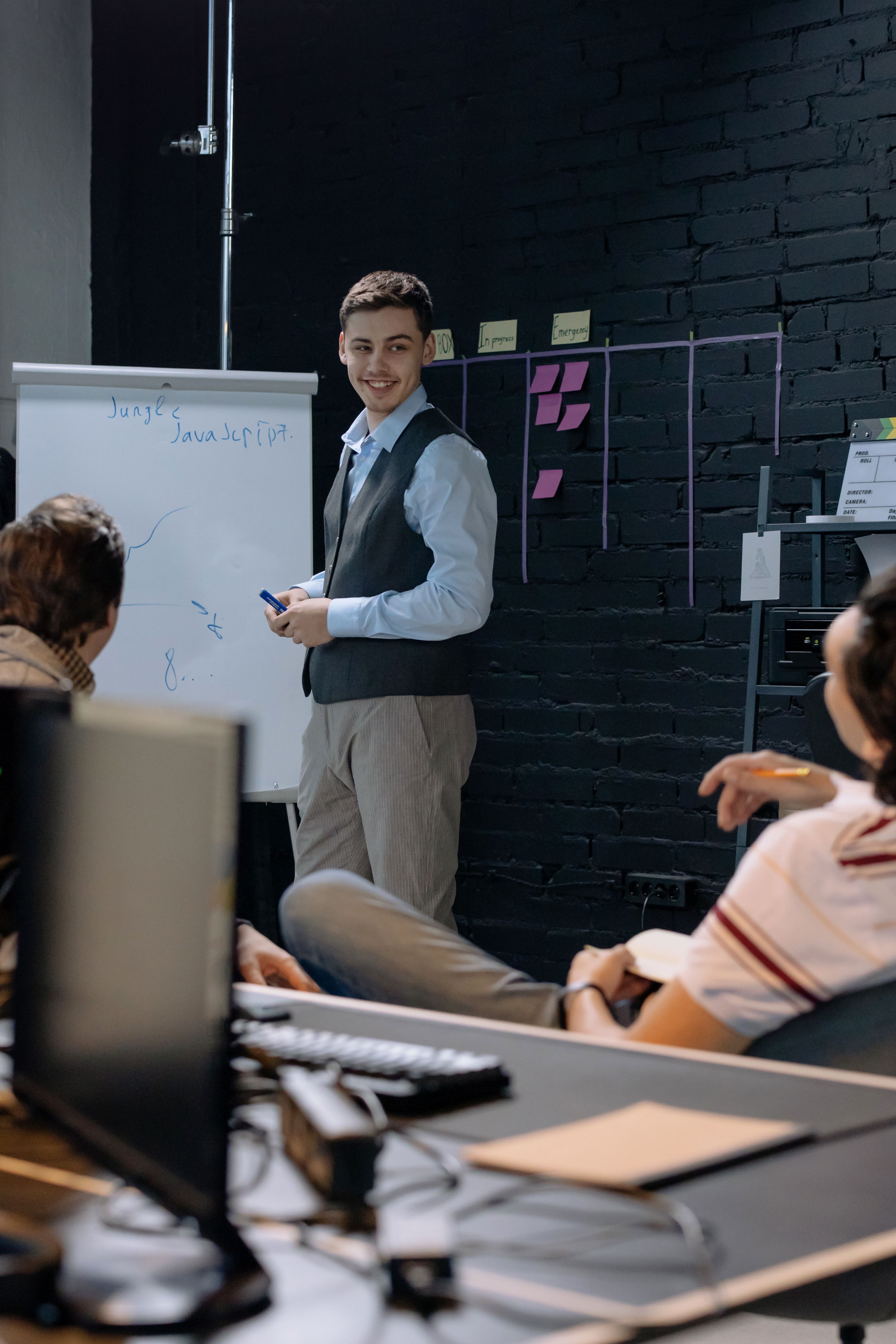 Sweating During Presentations? Try This 5-Minute Confidence Routine