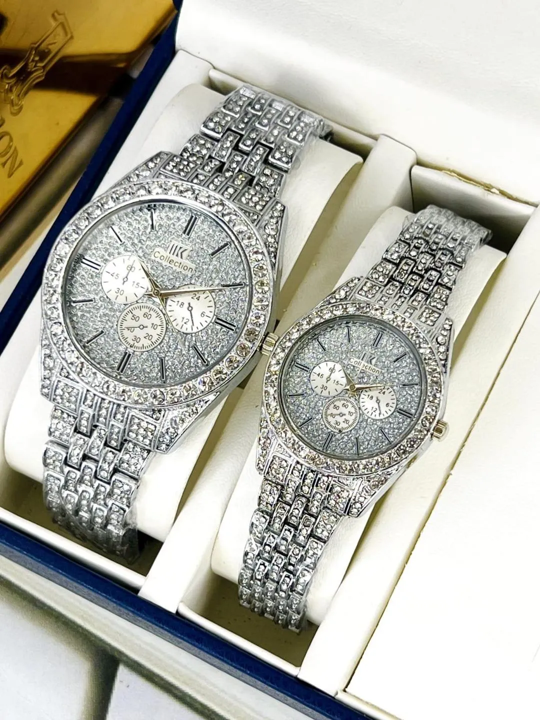 Elegant Silver Unisex Couple Watches – 2 Pcs Quartz Timepiece Set | klyxona