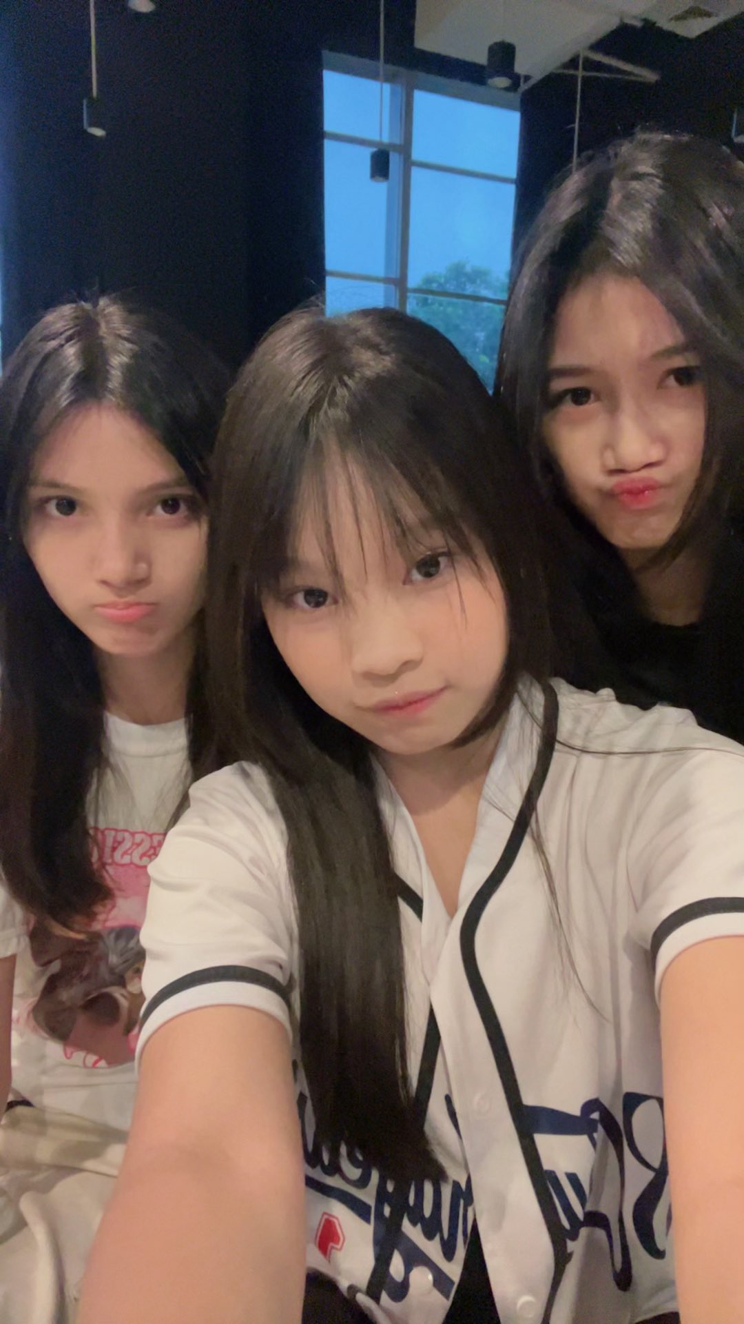 Hagia Sopia participated in her first Request Hour project, performing the unit song “Heart Gata Virus”