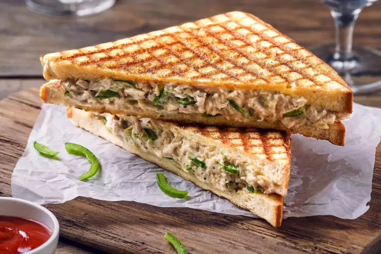 Chicken Ch. Grill Sandwich - New Tasty Bites, Mahul Azamgarh Phoolpur