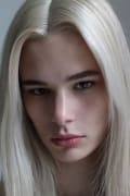 Mia Davison