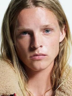 Luke Champion — photo 1