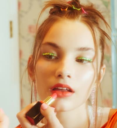 4-makeup-looks-and-hairstyles-perfect-for-virtual-prom-6.jpg