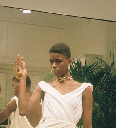 a-paris-promenade-for-haute-couture-spring-summer-2020-4.jpg