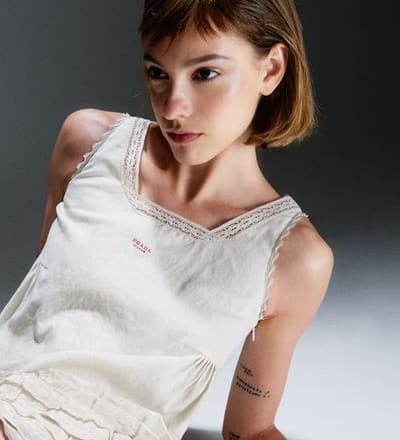 about-prada-a-love-story-2.jpg