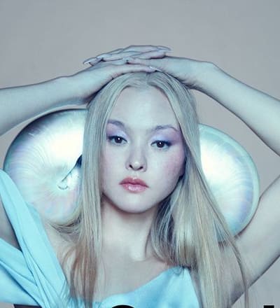 acne-studios-s-s-2023-campaign-2.jpg