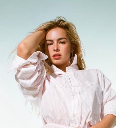 addison-rae-by-vaquera-x-marc-jacobs-2.jpg