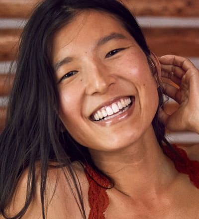 aerie-holiday-2019-campaign-3.jpg