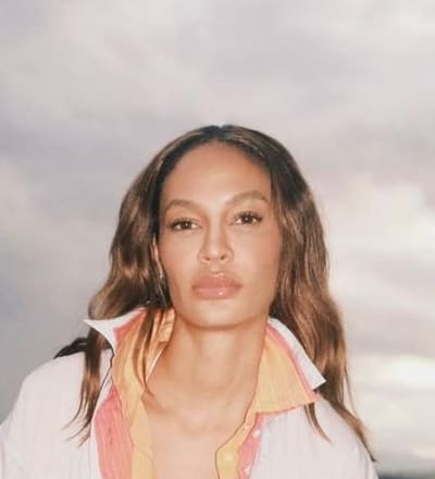 agolde-spring-26-worn-by-joan-smalls-3.jpg