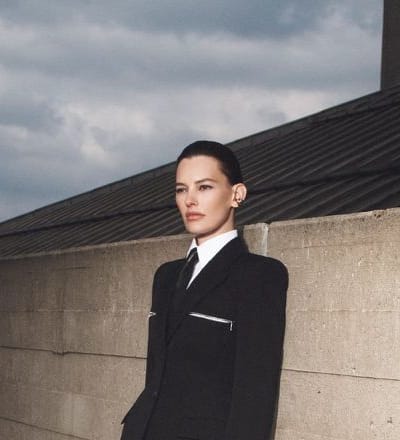 alexander-mcqueen-pre-fall-2023-4.jpg