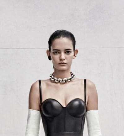 alexander-mcqueen-pre-spring-23-lookbook-21.jpg