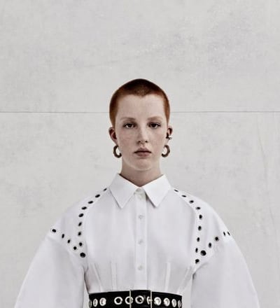 alexander-mcqueen-pre-spring-23-lookbook-2.jpg