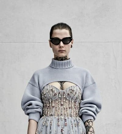 alexander-mcqueen-pre-spring-23-lookbook-5.jpg