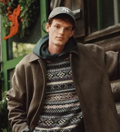 american-eagle-holiday-2025-campaign-1.jpg