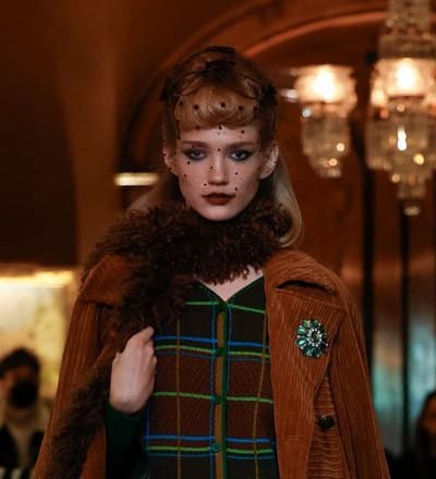 anna-sui-f-w-25-show-12.jpg