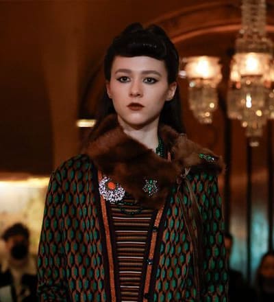 anna-sui-f-w-25-show-15.jpg