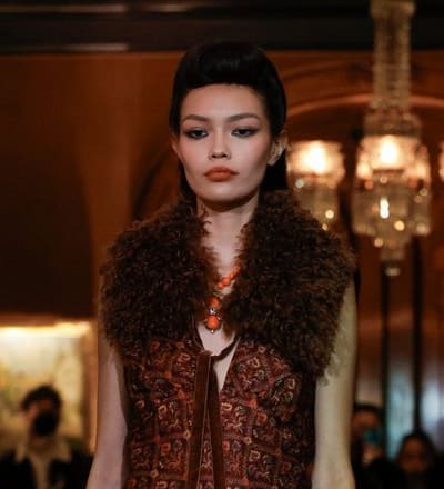 anna-sui-f-w-25-show-9.jpg
