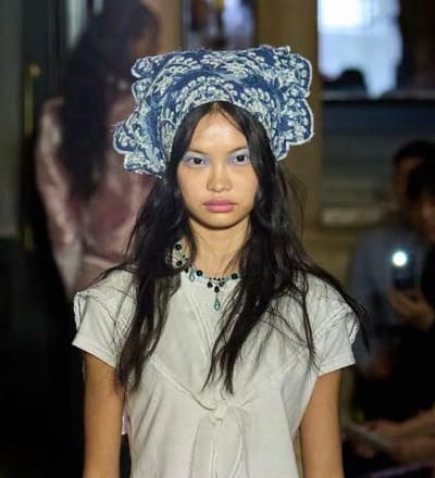 anna-sui-s-s-26-show-15.jpg