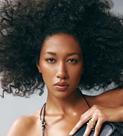 aoki-lee-simmons-2.jpg