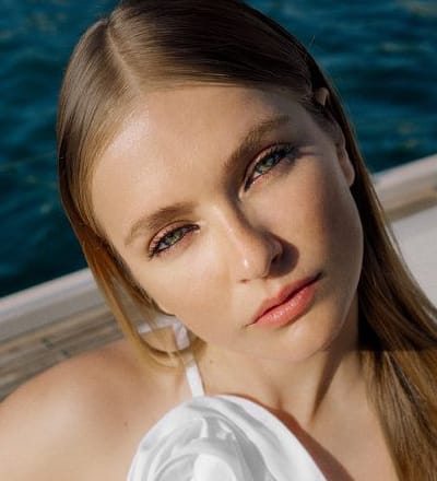 authentic-beauty-concept-campaign-x-camille-razat-10.jpg