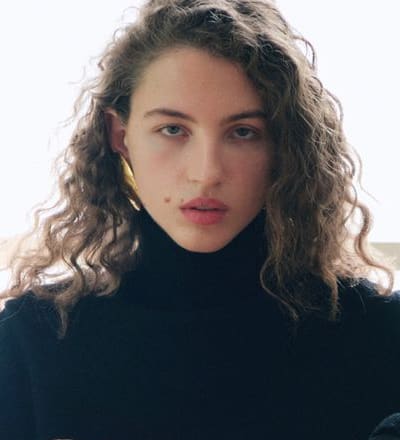 ava-pearlman-by-esther-theaker-8.jpg