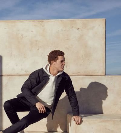 banana-republic-march-2021-campaign-5.jpg